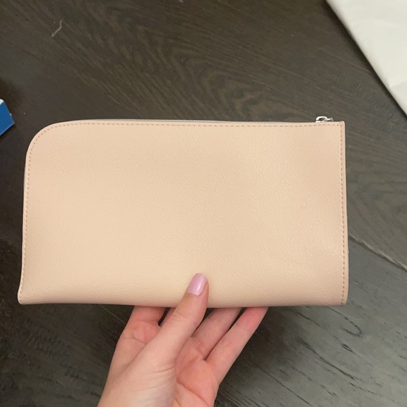 Brand new pink DIOR pouch - Picture 5 of 7